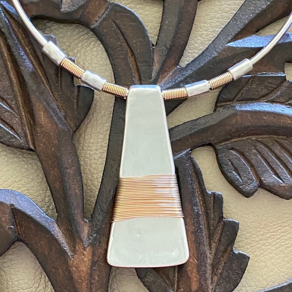 Robert Lee Morris Jewelry - NWT Robert Lee Morris Two-Tone Wire Necklace
